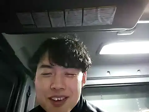 whitebriefboy online show from 2, 2, 2025