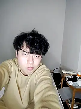 whitebriefboy online show from 17, 2, 2025