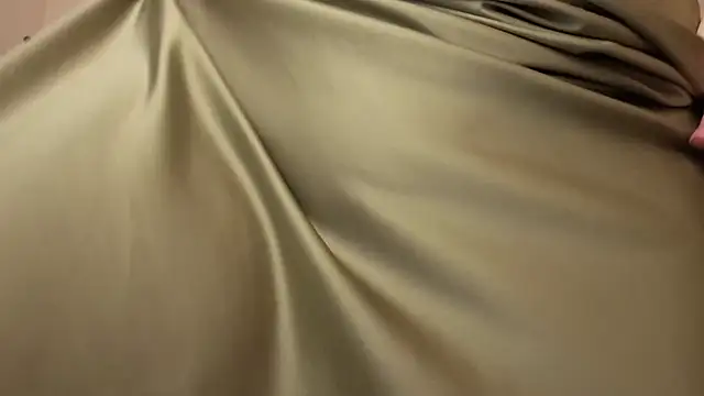 Snapshot of Helens_love chatting on 2, 10, 2025 Helens love online show from 2, 10, 2025