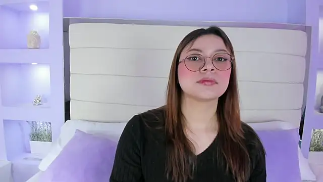 Lanna18 online show from 17, 2, 2025