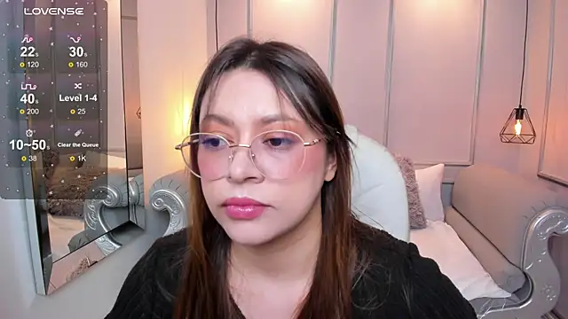 Lanna18 online show from 23, 9, 2025