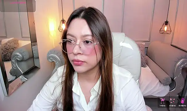 Lanna18 online show from 3, 10, 2025