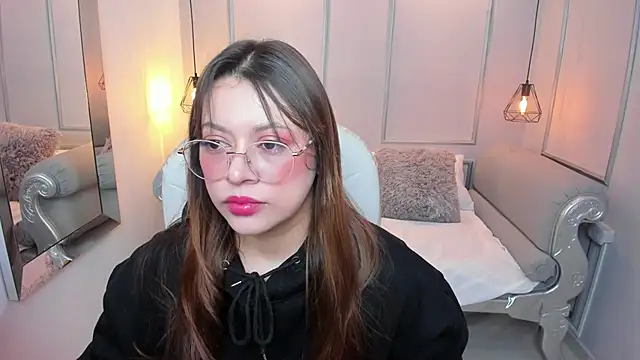 Lanna18 online show from 14, 10, 2025