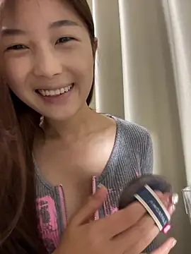 Sweet-Angel999 online show from 7, 11, 2025