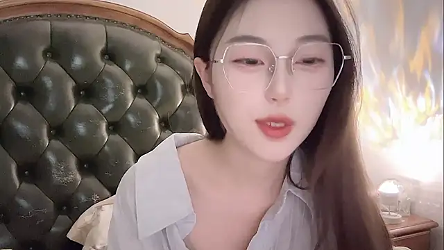 Sweet-Angel999 online show from 9, 5, 2026