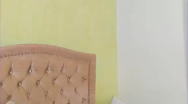 Snapshot of Luciluu20 chatting on 16, 1, 2025 Luciluu20 online show from 16, 1, 2025