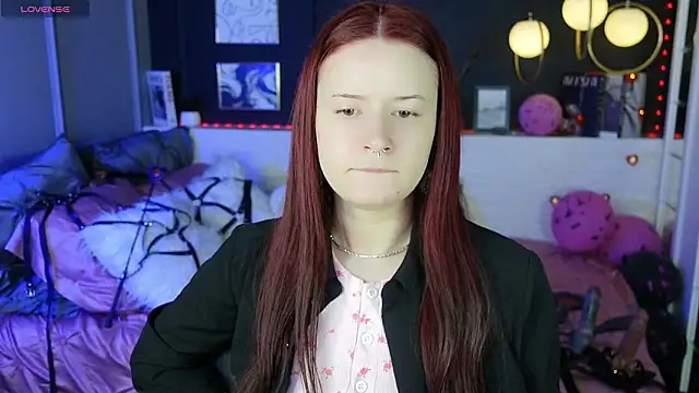 Lily Moonlight online show from 20, 2, 2026