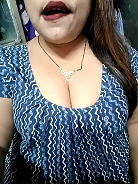 Snapshot of Beautyy38 chatting on 11, 3, 2025 Beautyy38 online show from 11, 3, 2025