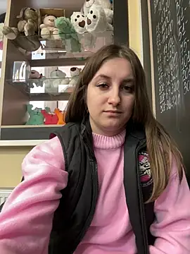 Strawberryyyyik online show from 19, 3, 2025