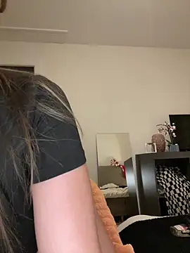 Joanachupa online show from 20, 6, 2026