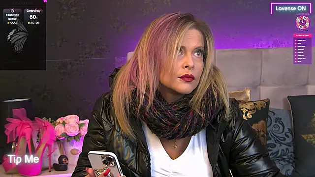 ZoeMesmerize online show from 15, 1, 2025