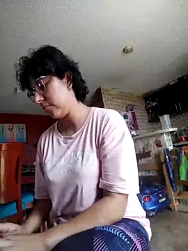 Snapshot of Im_Alma_ chatting on 2, 12, 2024 Im Alma online show from 2, 12, 2024