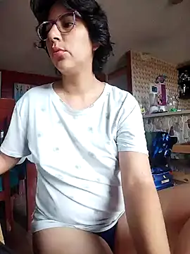 Snapshot of Im_Alma_ chatting on 19, 12, 2024 Im Alma online show from 19, 12, 2024