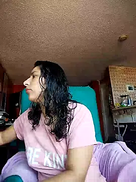 Snapshot of Im_Alma_ chatting on 22, 4, 2026 Im Alma online show from 22, 4, 2026