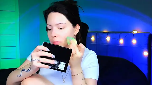 Stacy Gonzales  online show from 4, 3, 2025