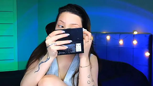 Stacy Gonzales  online show from 14, 3, 2025