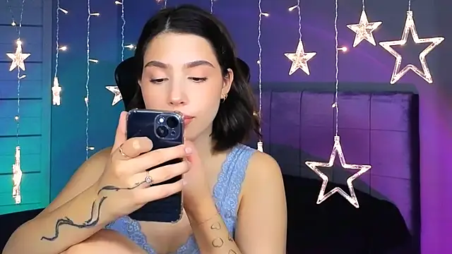 Stacy Gonzales  online show from 26, 9, 2025