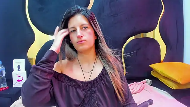 GiaRoussel online show from 26, 10, 2025