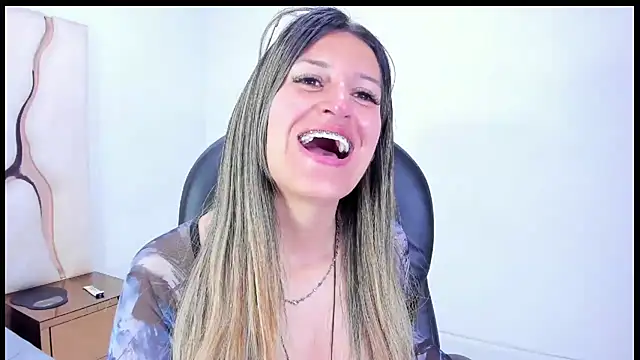 GiaRoussel online show from 27, 11, 2025