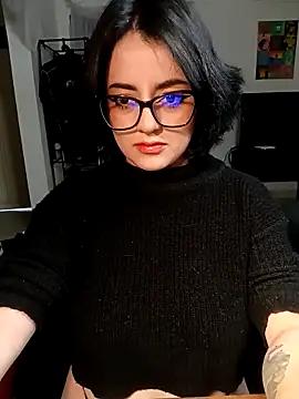 Snapshot of Lin-cute chatting on 9, 3, 2025 Lin-cute online show from 9, 3, 2025