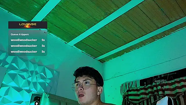 Snapshot of santyago_taylor chatting on 11, 3, 2025 santyago taylor online show from 11, 3, 2025