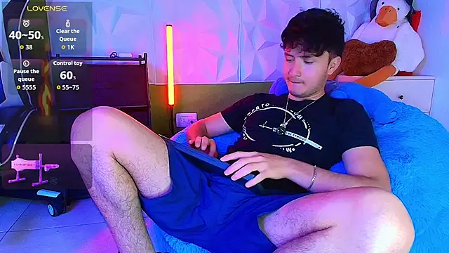 Snapshot of santyago_taylor chatting on 26, 9, 2025 santyago taylor online show from 26, 9, 2025