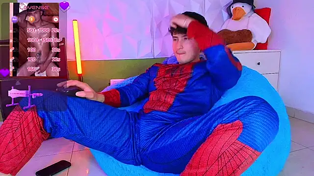 Snapshot of santyago_taylor chatting on 1, 10, 2025 santyago taylor online show from 1, 10, 2025