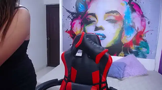 cristal horny19 online show from 4, 2, 2025