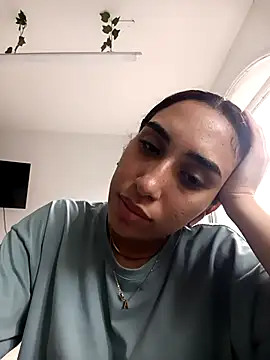 ifeelverywet andhot online show from 23, 9, 2025