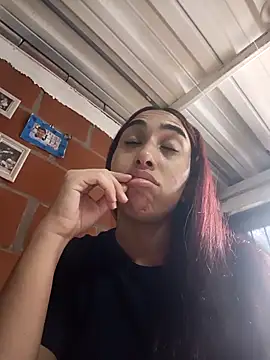 ifeelverywet andhot online show from 24, 9, 2025