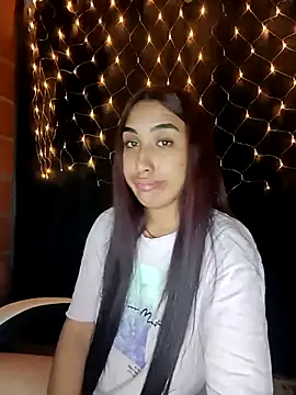 ifeelverywet andhot online show from 7, 11, 2025