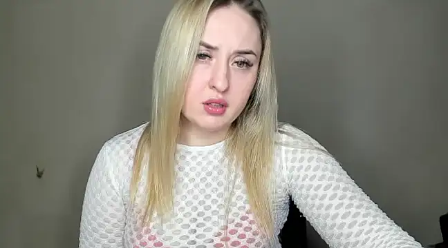 Snapshot of KennaJamess8 chatting on 23, 2, 2025 KennaJamess8 online show from 23, 2, 2025