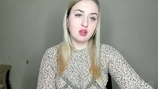 Snapshot of KennaJamess8 chatting on 1, 3, 2025 KennaJamess8 online show from 1, 3, 2025