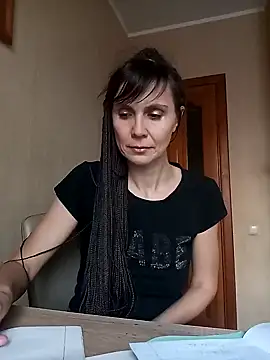 Francenia lolis online show from 12, 12, 2024