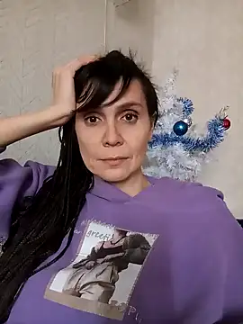 Francenia lolis online show from 6, 1, 2025