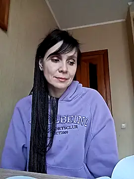 Francenia lolis online show from 1, 2, 2025