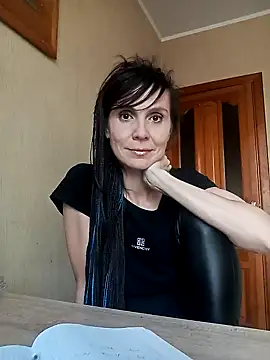 Snapshot of Francenia_lolis chatting on 22, 10, 2025 Francenia lolis online show from 22, 10, 2025