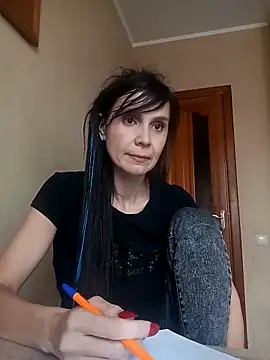 Snapshot of Francenia_lolis chatting on 10, 11, 2025 Francenia lolis online show from 10, 11, 2025