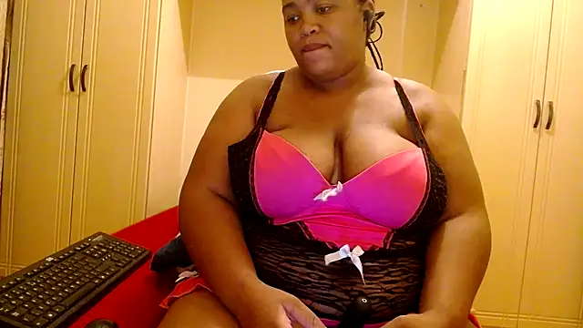 kittydollyx02 online show from 20, 2, 2025