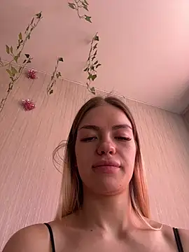 Snapshot of -Sexy_Barbie- chatting on 14, 3, 2025 -Sexy Barbie- online show from 14, 3, 2025