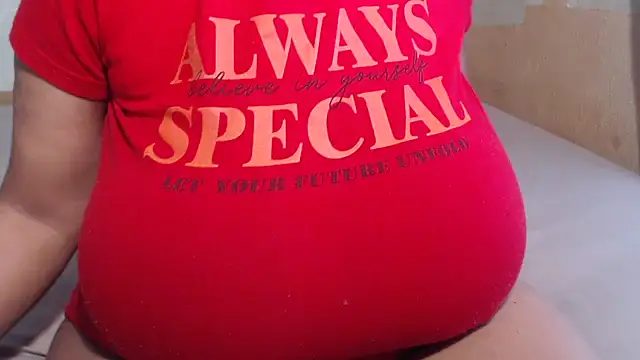 Snapshot of FlavoredNia chatting on 18, 10, 2025 FlavoredNia online show from 18, 10, 2025