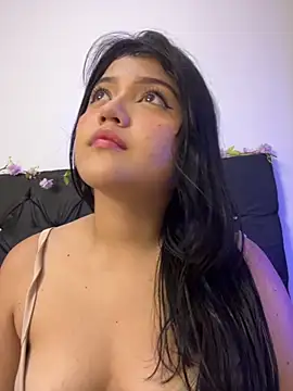 alisson carolina73 online show from 24, 9, 2025