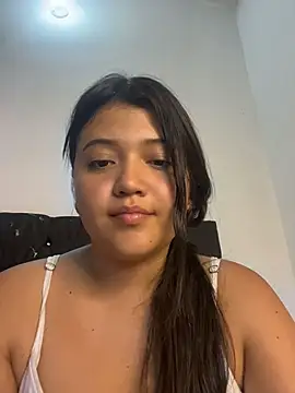alisson carolina73 online show from 5, 4, 2026