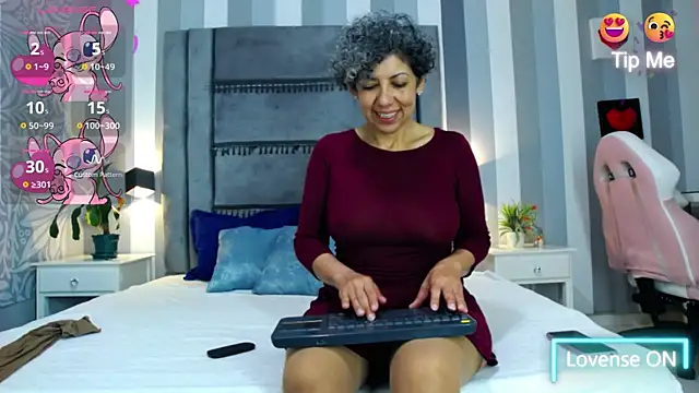 Julianewell online show from 14, 1, 2025