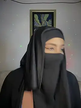 Snapshot of Zeynep-Lahsen chatting on 15, 12, 2024 Zeynep-Lahsen online show from 15, 12, 2024