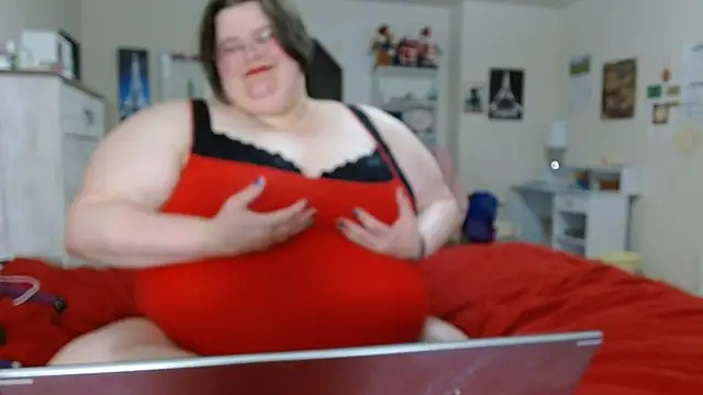 Snapshot of ChristineLusst chatting on 5, 3, 2025 ChristineLusst online show from 5, 3, 2025