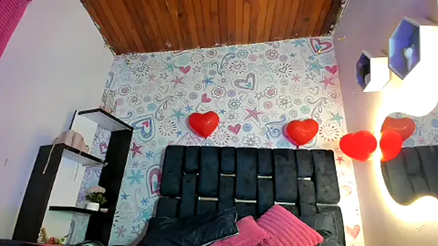 KOURTNEY-- online show from 27, 2, 2025