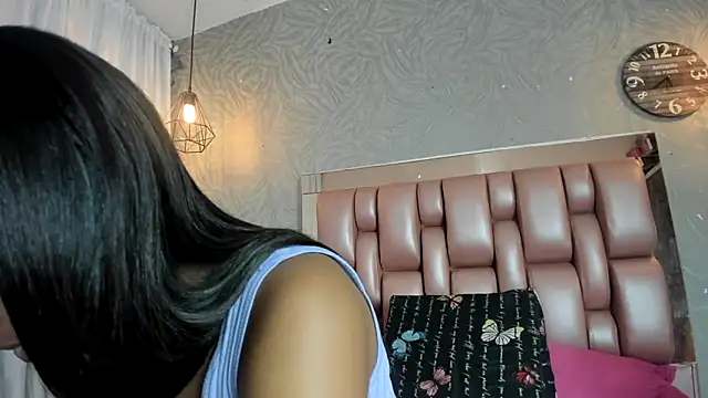 KOURTNEY-- online show from 29, 11, 2025