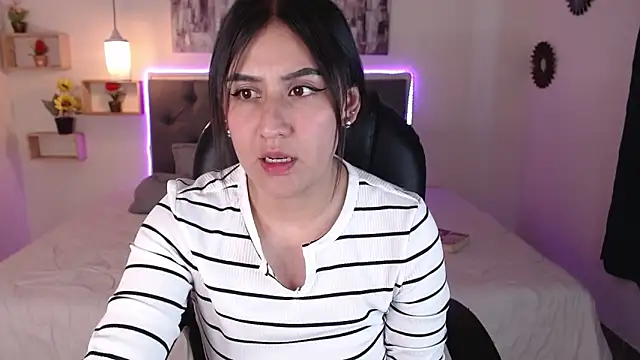 mia aira online show from 22, 1, 2025