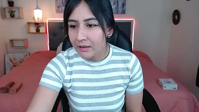 mia aira online show from 2, 3, 2025